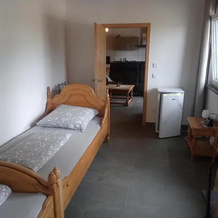 Sonnenhof Appartement Weilmunster Buitenkant foto